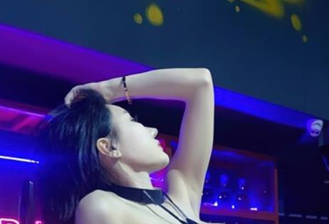 Twitter反差女神（佳多饱）黑料合集