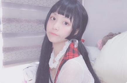 宅男女神《小奈奈》超可爱女仆装扮