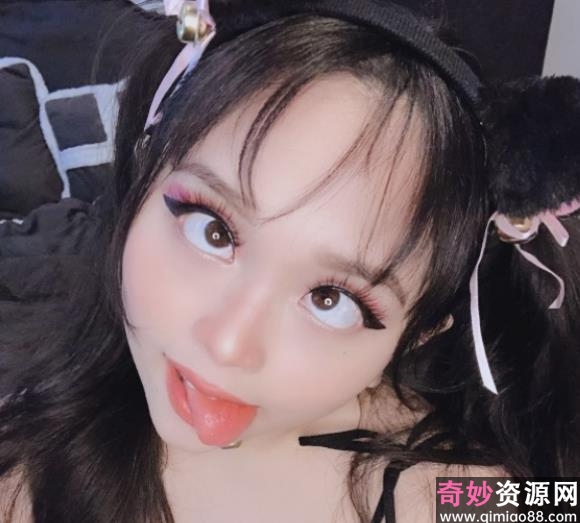 推特欧美风萌妹《Ambiyah》惊喜大礼包