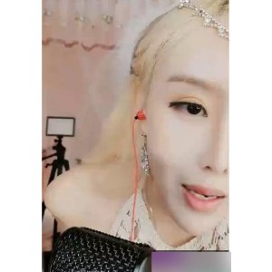 人气女歌手《热鲨》高价收费房直播回放