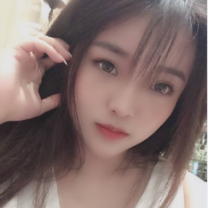 高颜值网红《小乃包》土豪私拍视频