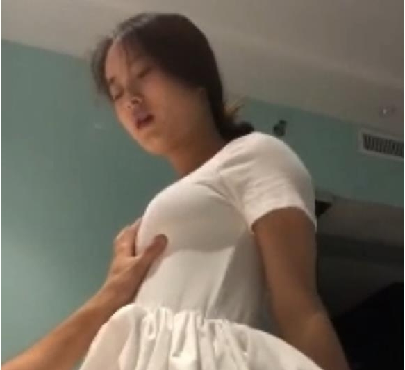 【极美反差婊】稚嫩漂亮嫩妹清纯系妹子小串烧