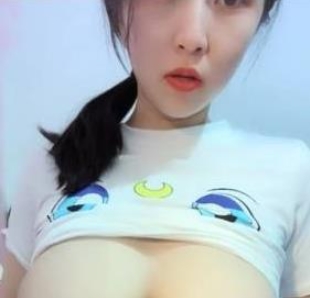 今天晚上我等你,气质奶妈聊天挤奶