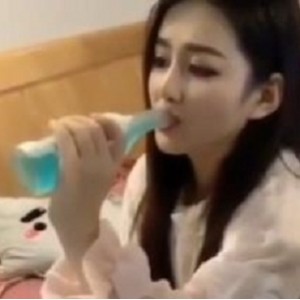 【合集】高颜值反差妹子小嘴游戏系列213V视频全露脸