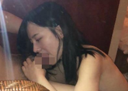 【重磅极品】清纯欲女二次元小姐姐姐的网袜游戏