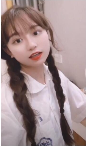 某推高人气女神(不见星空)极品佳作合集
