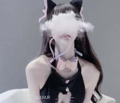 OnlyFans上流尤物反差婊-MOZZI收费有尺度