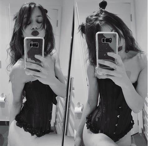 欧美小姐姐《MissAlice》作品