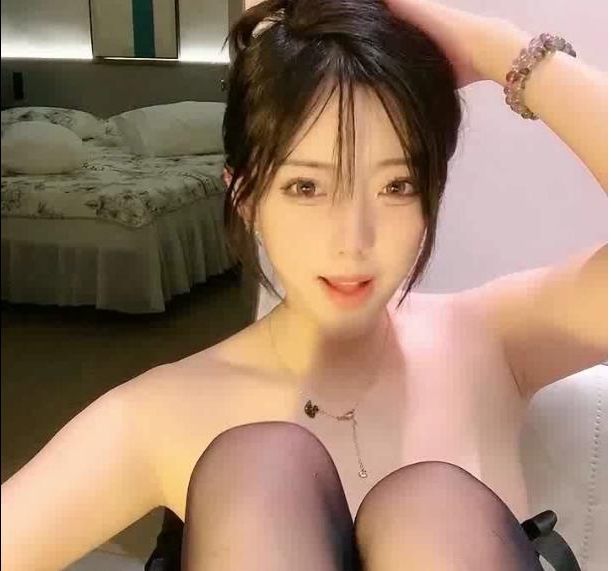 极品尤物女神YOSHIKI