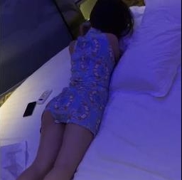 稚嫩漂亮嫩妹-清纯女友kou+ji表演