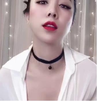 快手极品社保姬美成熟主妇_林雨馨_超有尺度社保