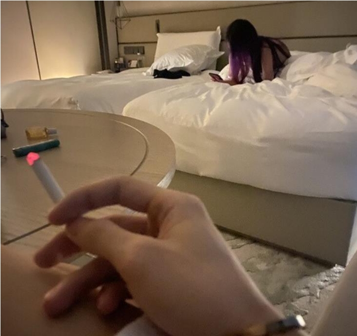 某推人气火爆宅男粉的男神资深约P界大神【大神系列】（GZ哥）最新酒店约P女神作品合集_[21V-525M]