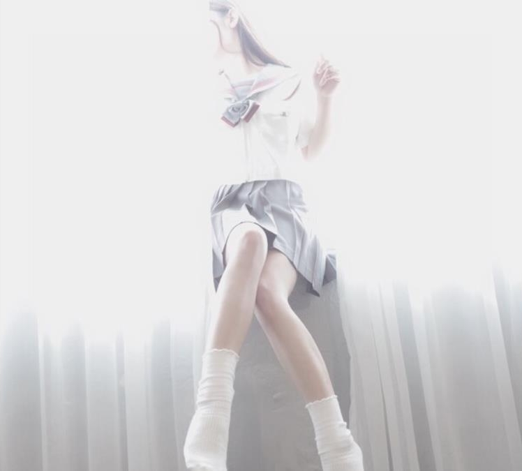 某推超人气神秘粉嫩网红主播【某推嫩妹】极品妹子浮力姬（洛美）最新作品完整合集[36V-10.2G]