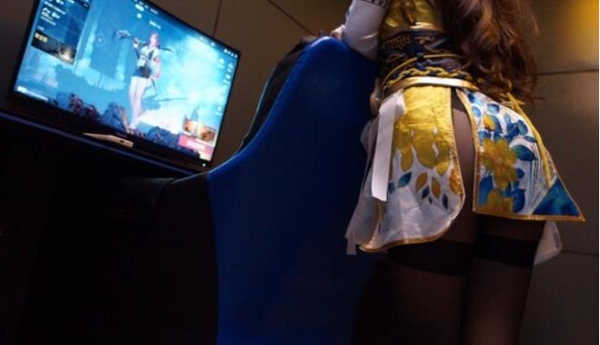 虎牙超人气元气满满的二次元美少女浮力姬小余（小玉儿）最新散播合集【4v-575M百度云】