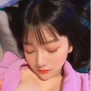 Twitter人气女主播（小尤奈）近日在抖音复出，小尤奈清凉装扮热舞疯狂涨粉 【多V-12G】