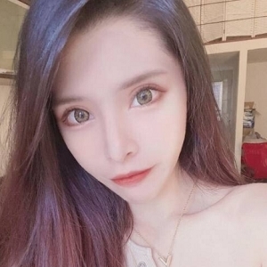 宝岛身材相当火辣的妩媚美女网红（波衣Fifibb），520会员作品绝对不能错过！ [56V+3.33G]