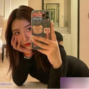 抖音热门小仙女模特（@yuer），被这个行业污染变成了擦边网红【433M】