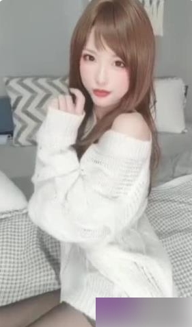 虎牙绝美女主播（清水由乃）+黑丝毛衣写真，妩媚姿势像狐狸一般【377MB】