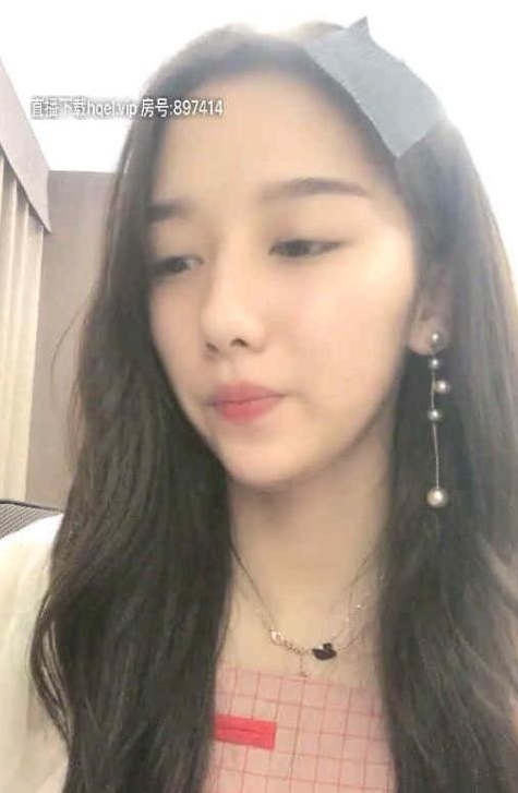 《斗鱼美女主播星luck合集，让你沉醉在人气的海洋中》