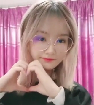 深夜反差主播的第二弹玩物