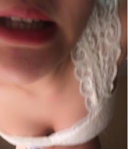 超漂亮美女的边跳边的紫薇