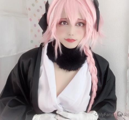 OnlyFans日本伪娘CoserMomo小合集22V10G