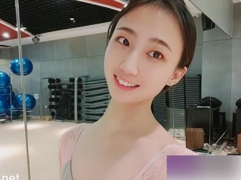 瑜伽老师的网红作品合集
