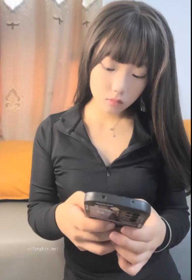 「双洞齐开，水花狂喷！高速5v+2.6G，让您畅享百度盘！」