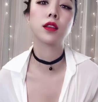 林雨馨的超有尺度社保姬成熟主妇