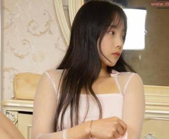 梦丝灵高颜值写真，唯一有尺度露脸汉服定制