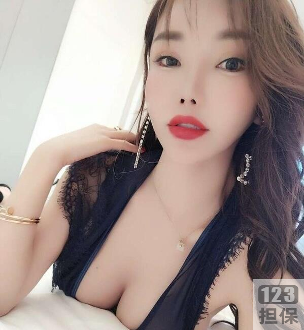 恒淼淼的私拍曝光，引发微博粉丝热议