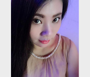 抖音热门贵州少妇任蕾婚内越轨纪录片，越轨对象爆雷，小区门用口打，花式嘴艺露脸独龙视频曝光