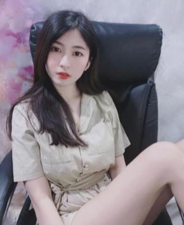 82社区舞蹈女神LiSaVIP直播霸凌视频合集7.9G