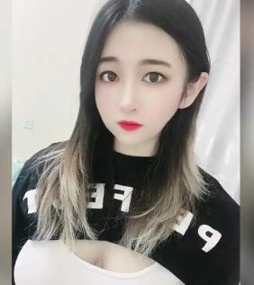 榨汁夏:巨茹榨汁技能,天然大球巨B,服装剧情,小视频
