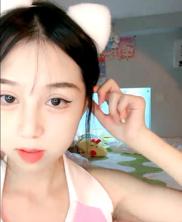 婴儿肥甜美少女直播露脸1V1.4G资源金主独家