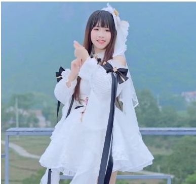 不仅可以感受到舞者的热情和专注，也能被她优美的舞姿所感染。让我们一起欣赏miko酱勾指起誓，舞蹈混剪的视频，感受舞蹈的魅力吧！