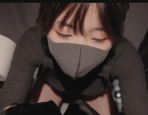 香港森林深处的神秘玩偶姐姐：爱在夏威夷，40分钟嘴嘴技巧大满足，推荐下载！