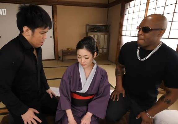 风韵美熟：江波りゅう&上山奈々火爆三人游！双洞感觉，无圣光下载！