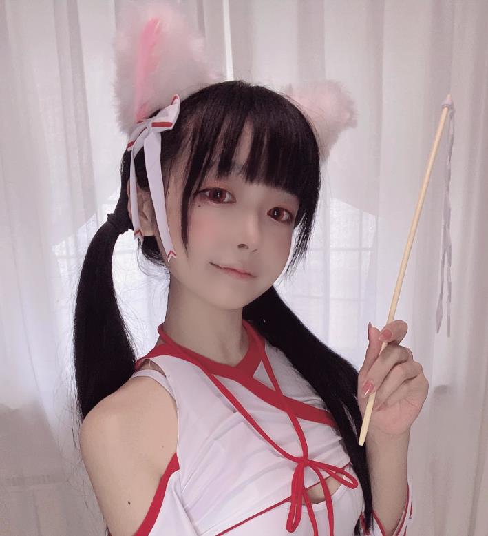 可爱绅士必备！6.1G肉酱阿视频合集，cosplay玉兔泉纱雾饱满身材
