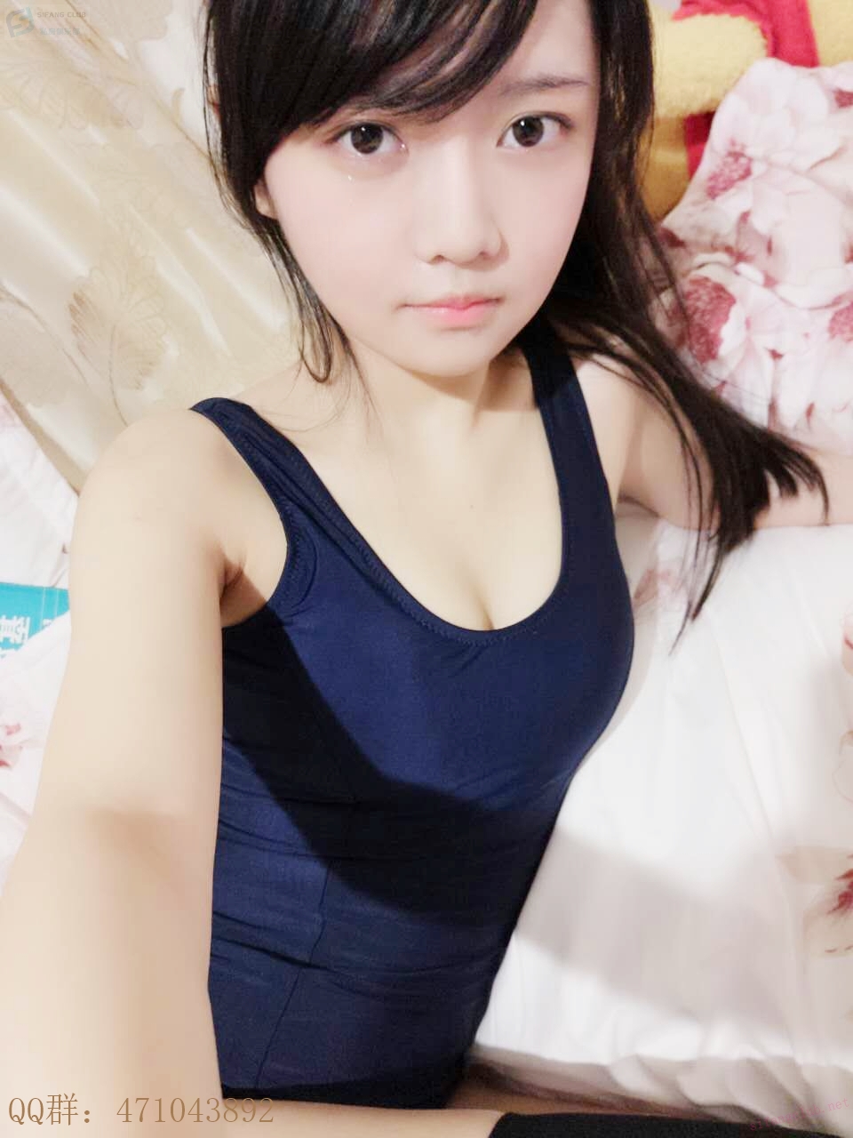 童颜COSER(蛋黄姬)私密视频合集，婚纱美女直播飞机场身材惊艳日漫人物
