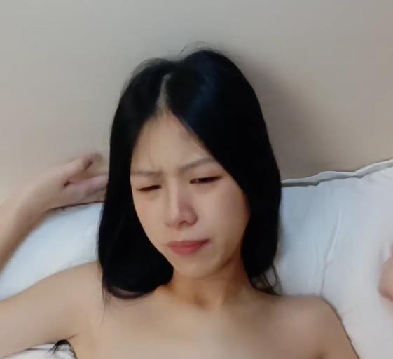 小甜心亲兄妹露脸合集:4V-5.3G火爆视频,车衣棒棒糖全收录!