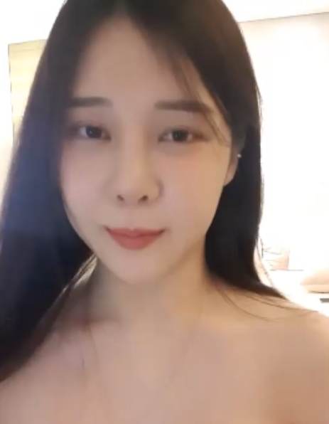 韩国高颜值主播kbjpupu28/yy282/hee941027102V14G视频百度云下载,解压密码cunhua,精彩不容错过!
