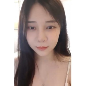 韩国高颜值主播kbjpupu28/yy282/hee941027102V14G视频百度云下载，解压密码cunhua，精彩不容错过！