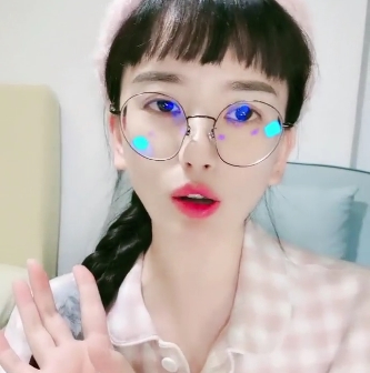 白皮肤娃娃脸,天使般女孩1V视频363M,百度盘分享