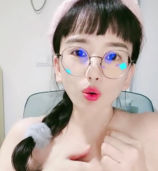 白皮肤娃娃脸,天使般女孩1V视频363M,百度盘分享