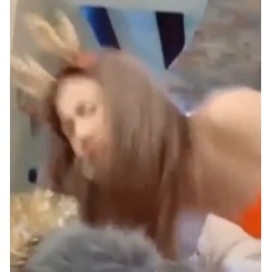 校花级美女Cherry的日常生活揭秘，勉强赚点币的她在线解压视频