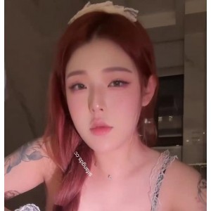 高能预警！推特18万粉真人魅魔TS露脸打包总时长26分[2V760M]，颜值超百分之90小姐姐棒棒糖后花园道具秀炒到488！下载观看！