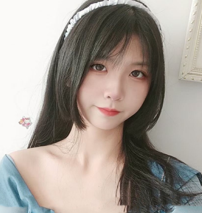 逆天妹子酸果儿公共场合光着pp视频集锦[百度盘]，让人大跌眼镜！