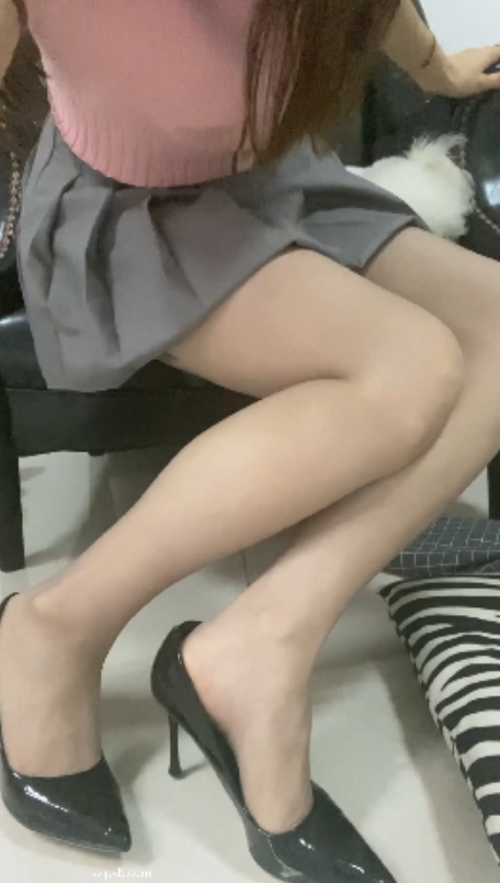 福利易直播软软微信福利8V4.42G,颜值竿娆主播独特风格,百度云下载