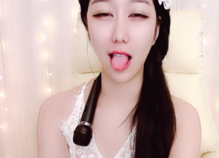 CB站最新视频:meow7V5.23G,粉丝热议收藏